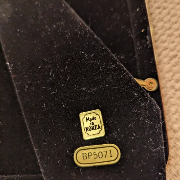 Solid brass 5 x 7 vintage frame - Picture 3 of 10